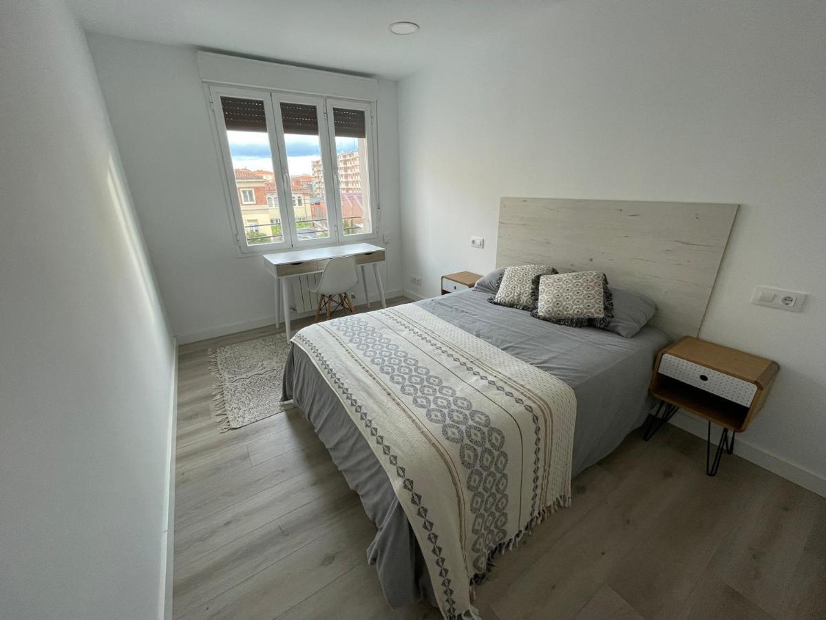 Moderno, Centrico. Perfecto Para Familias. Vitoria-Gasteiz Buitenkant foto