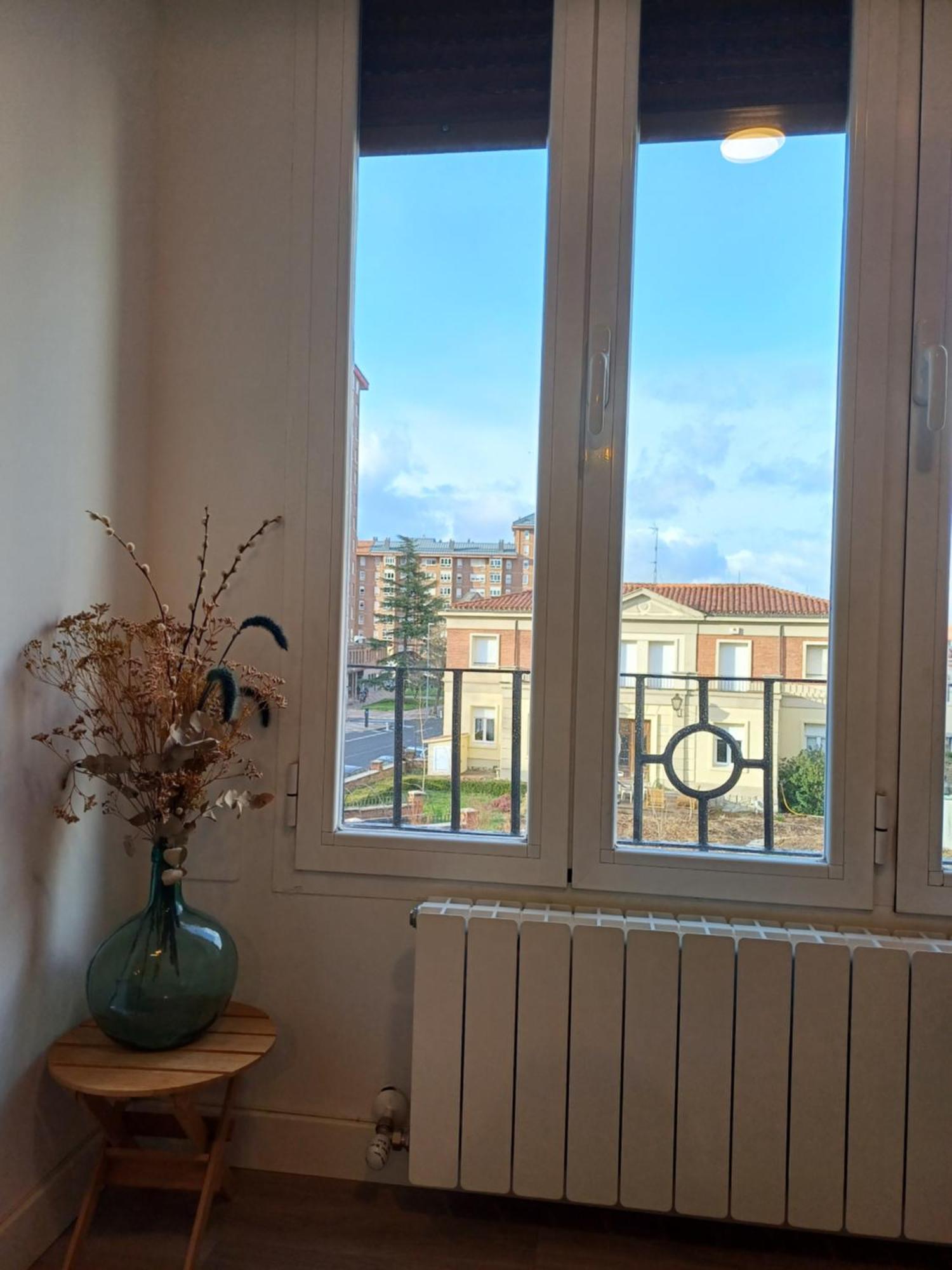 Moderno, Centrico. Perfecto Para Familias. Vitoria-Gasteiz Buitenkant foto