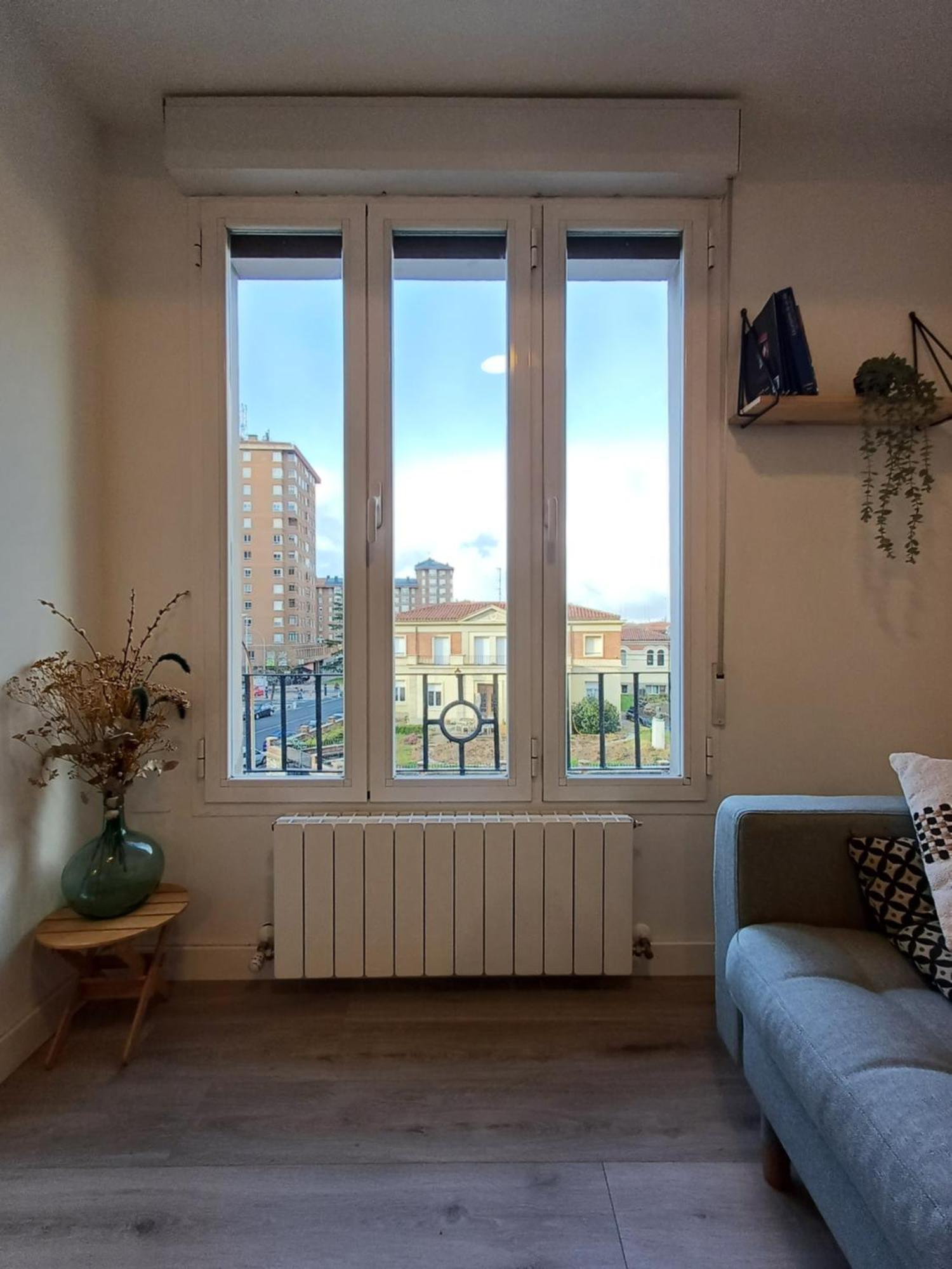 Moderno, Centrico. Perfecto Para Familias. Vitoria-Gasteiz Buitenkant foto